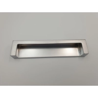 Uchwyt meblowy wpuszczany chrom satynowy Gamet