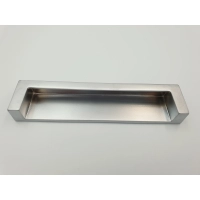 Uchwyt meblowy wpuszczany chrom satynowy Gamet